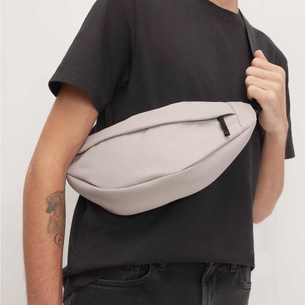 Everlane Crossbody Bag in Light Gray